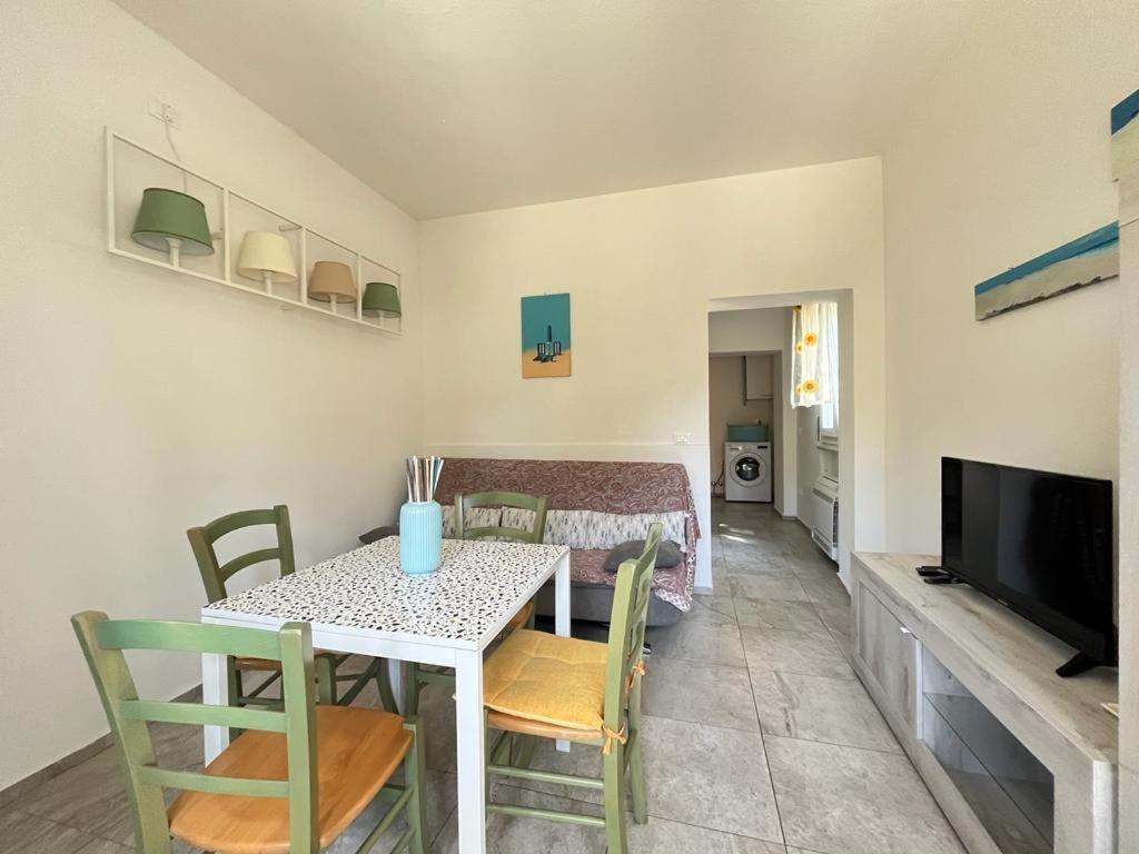 Pineta Apartament Тирренія Екстер'єр фото
