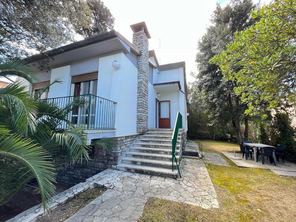 Pineta Apartament Тирренія Екстер'єр фото