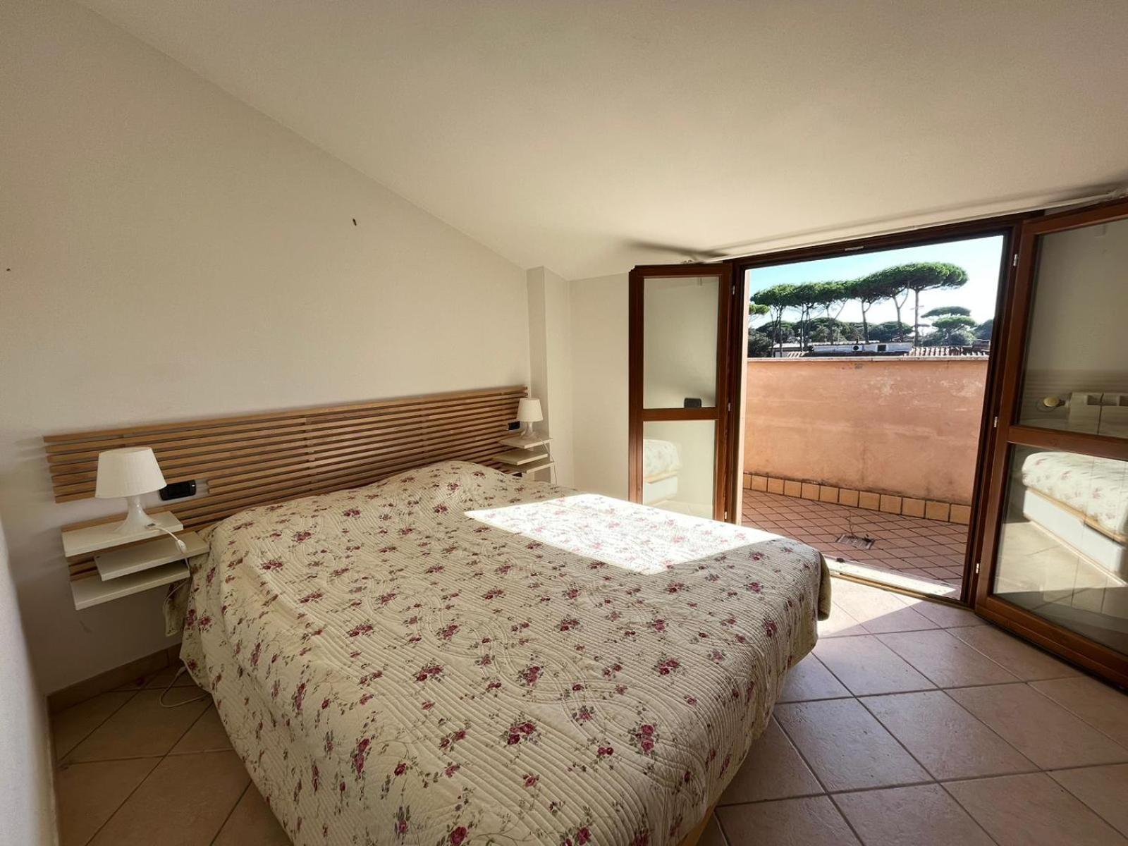 Pineta Apartament Тирренія Екстер'єр фото